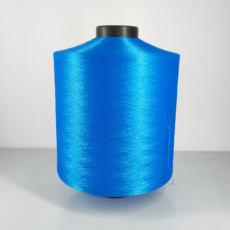 Fil de polyester bleu