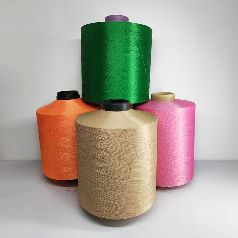Fil de polyester à chaud pour la sangle